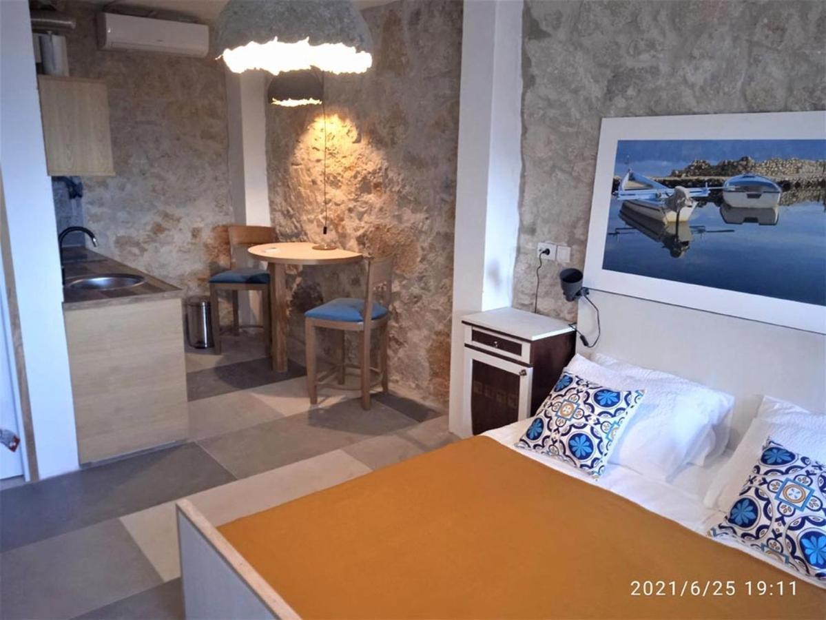 Agave Apartments Stara Baška Eksteriør billede